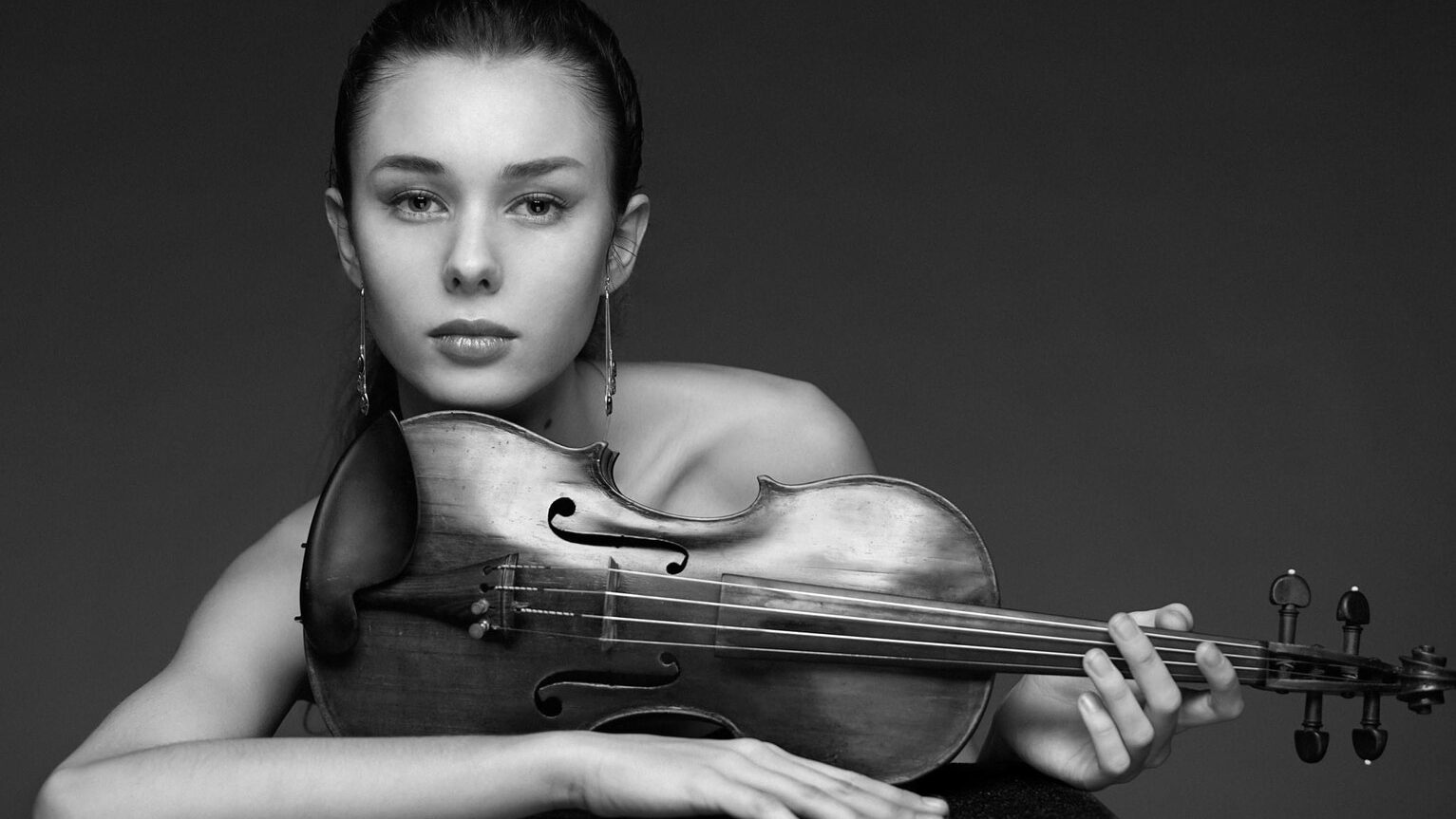 Maria Andreeva –  Un’interprete, due strumenti - Maria Andreeva - Pianoforte e Violino